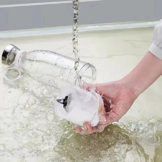 420 ML- Portable USB Rechargeable Juicer Mini Juice Extractor Household Juice in Pakistan